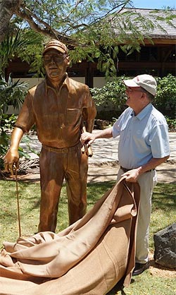 Pete Dye Statue Unveiled at Casa de Campo Resort During Sugar Golf Tournament